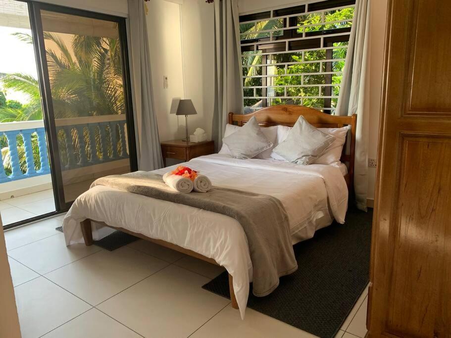 Crystal Apartments Seychelles Seaview Ground Floor Glacis  エクステリア 写真